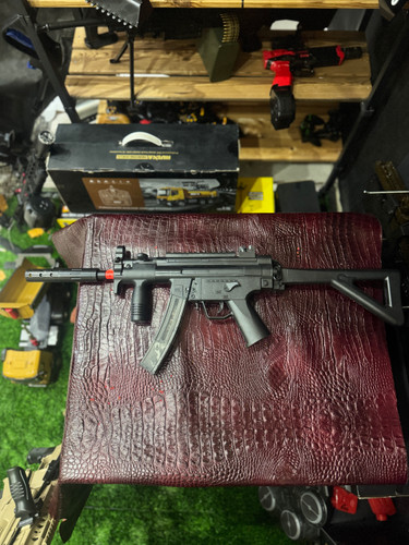 تفنگ تیر ژله ای mp5 اقتصادی