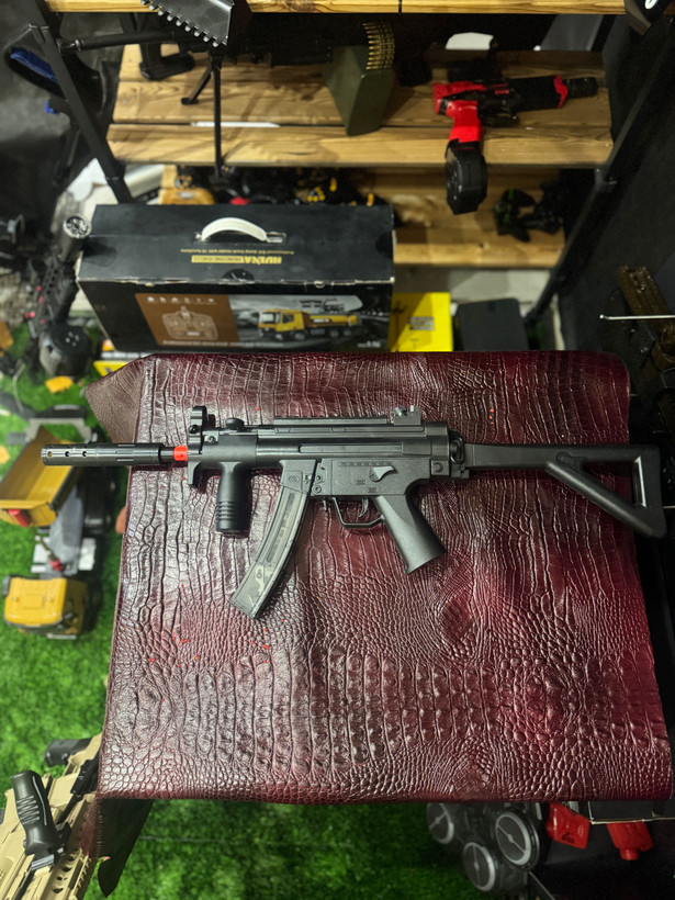 تفنگ تیر ژله ای mp5 اقتصادی