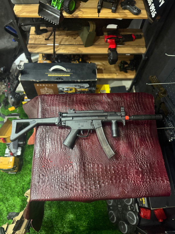 تفنگ تیر ژله ای mp5 اقتصادی